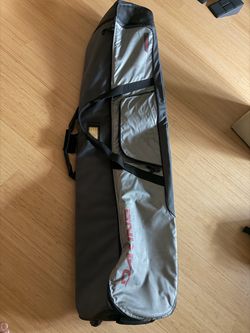 Dakine Wheeled Snowboard Travel Bag