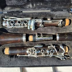 BUFFET INTERNATIONAL(C13), E11 WOOD CLARINET/ALL NEW PADS 