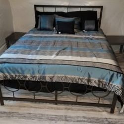 Queen Size Bed – Modern Metal Frame + NEW Foam/Gel Mattress 🔥 QUICK SALE!!!!