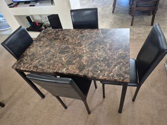 Dinning  table