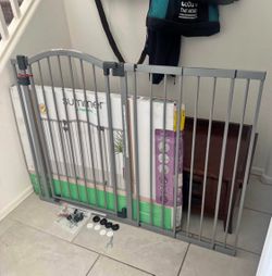 Extra Tall & Wide Pet Gate / Safety Gate - Fits Openings 29.5” - 53”