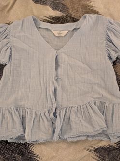 H&M light blue ruffled top