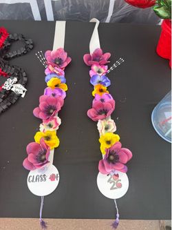 Flower graduation Lei