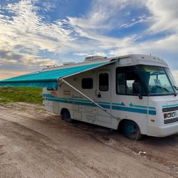 1994 23’ Winnebago ITAC