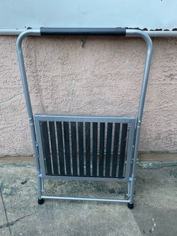 Folding Metal Step Stool with Handle