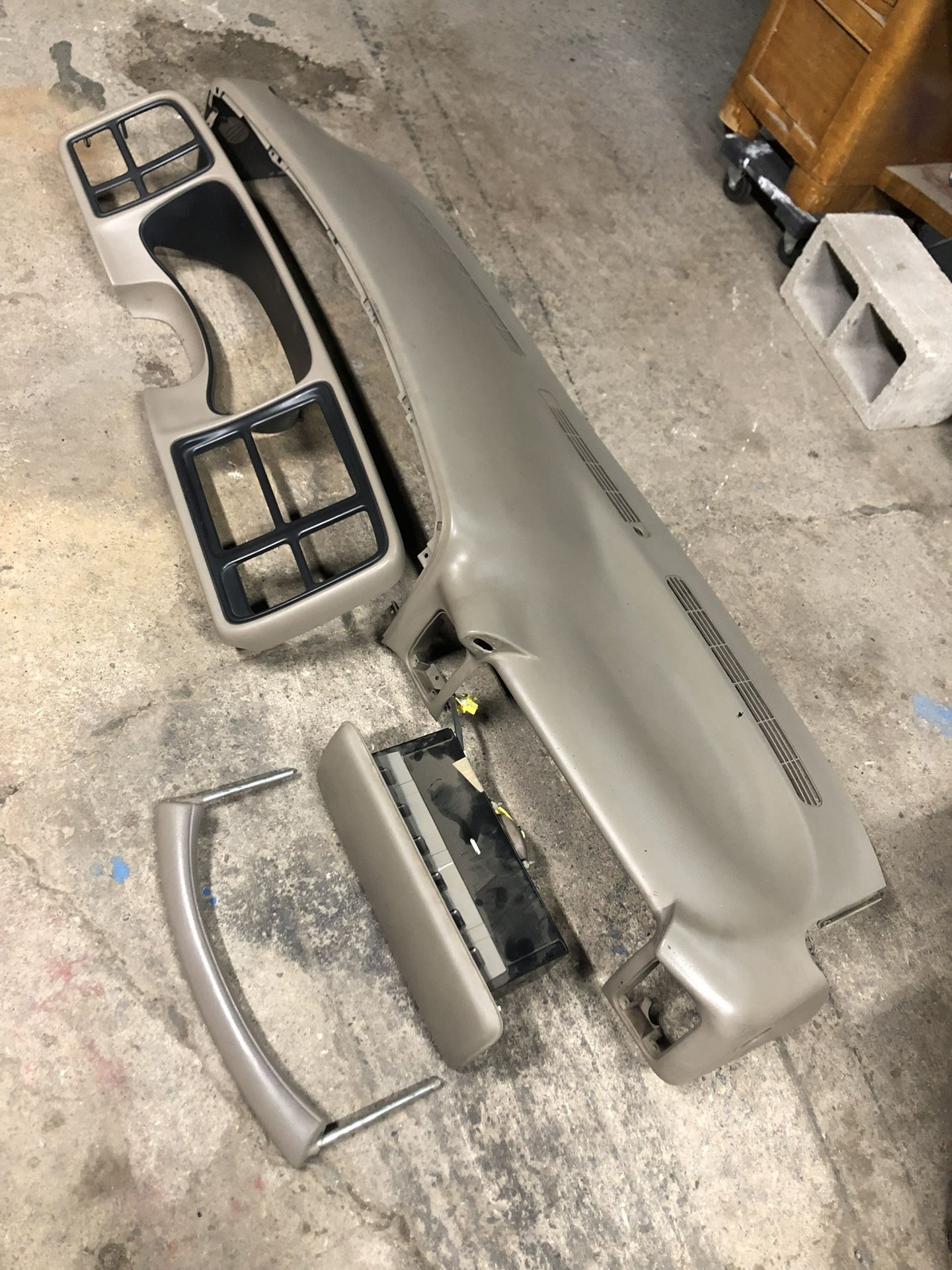 Chevy Truck Interior Parts 99-06
