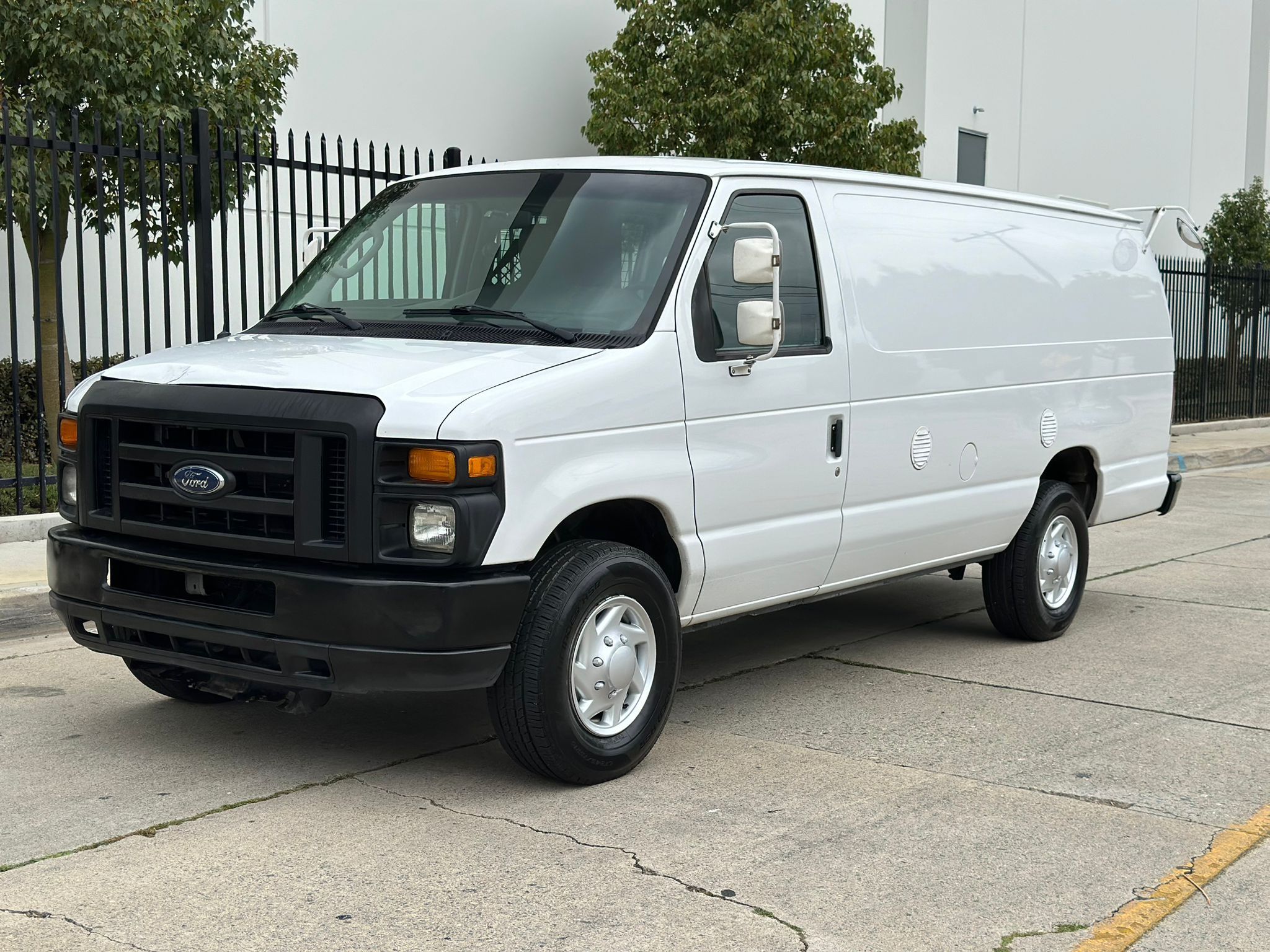 2012 Ford E-350