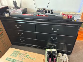 MOVING - NEED GONE - Black wood 6 drawer dresser  - $250