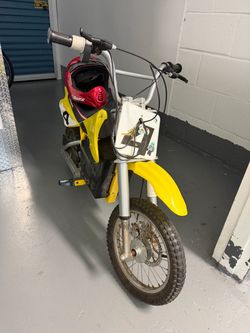 Razor MX650 Electric Dirt Bike Yellow with 36 V battery - Used