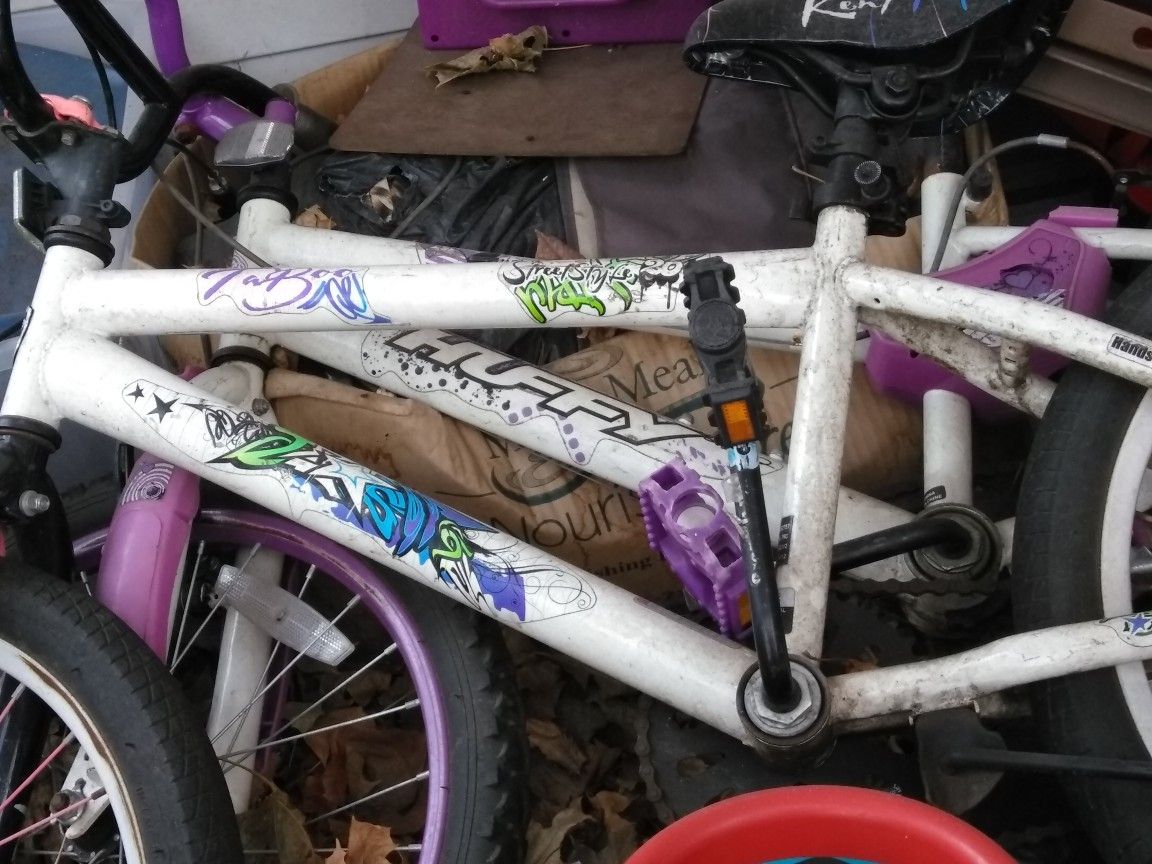 2 girls bikes