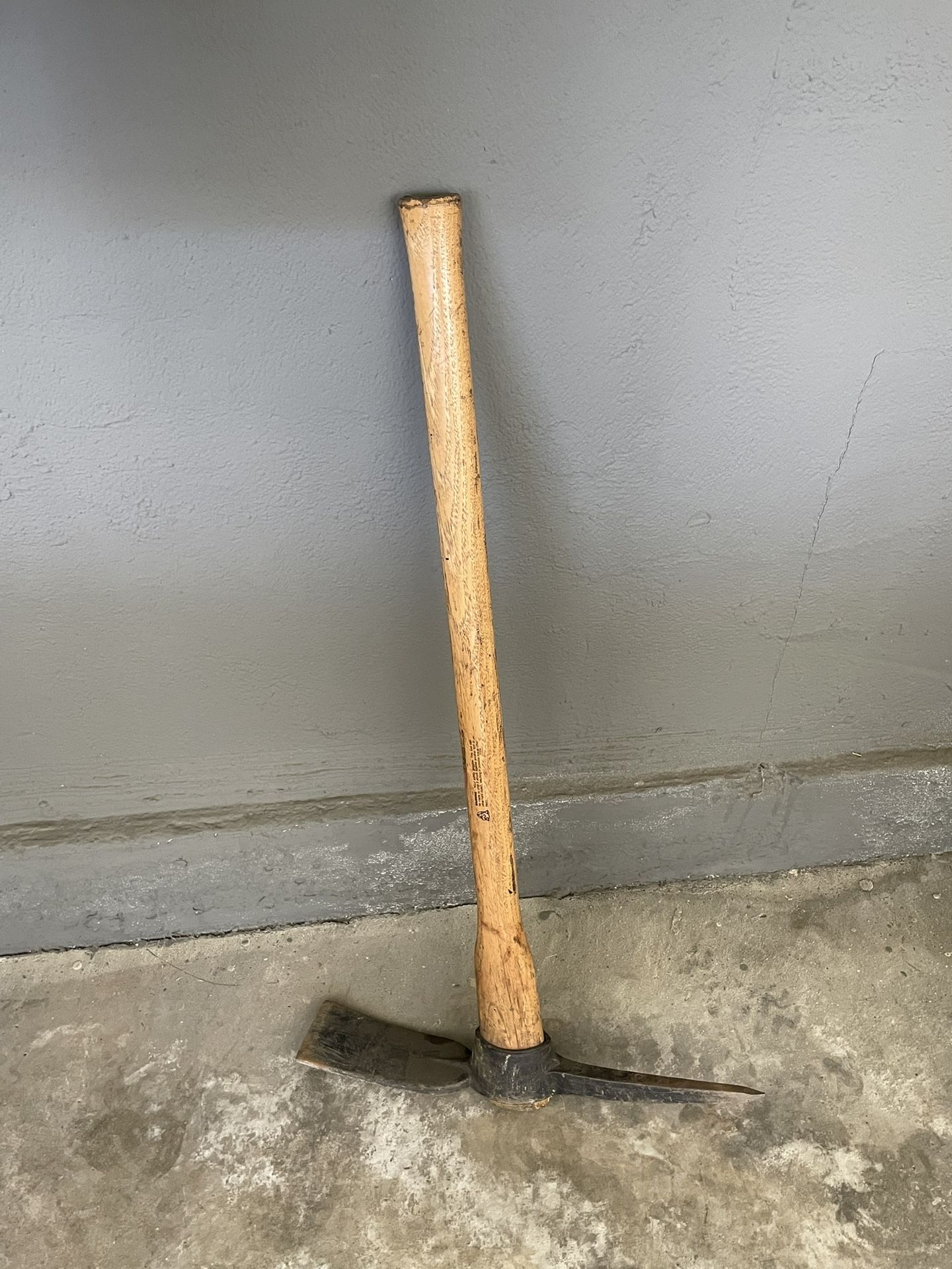 Heavy Duty Pick Axe