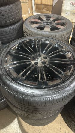 Authentic Land Rover, Range Rover 23 Inch Wheels And Tires Brand New