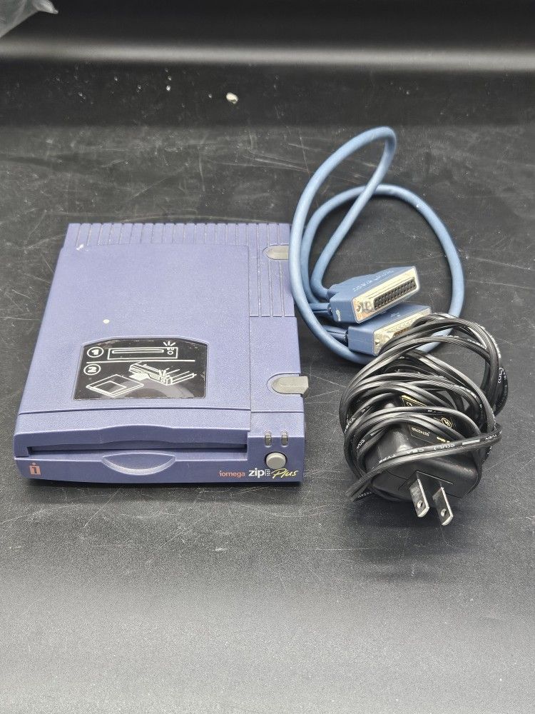 Iomega Zip 100 Z1000PLUS Drive External With Parallel Cable & AC Adapter