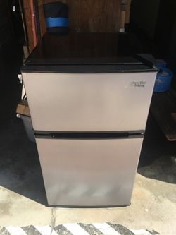Arctic King 3.2 cu. ft. Two-door Mini Fridge - Model ARM32D5ASL