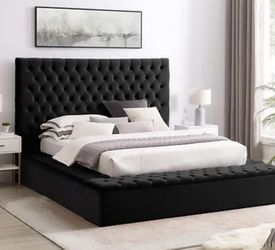 Queen Bed Velvet W/ Storage 