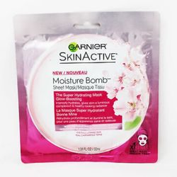 Garnier Skin  Active Moisture Bomb