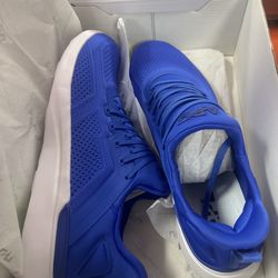 APL shoes