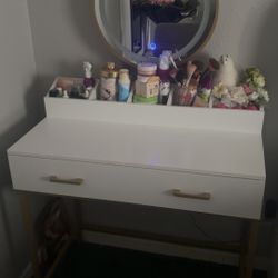 Makeup Vanity 
