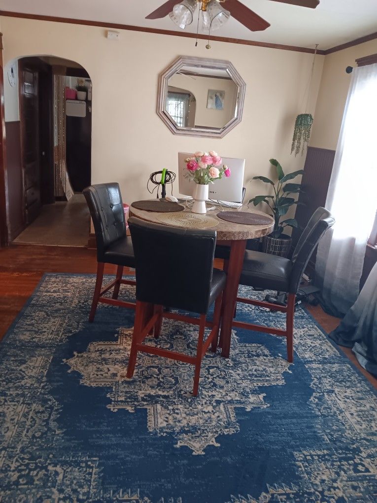 Dinning Table