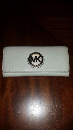 Beige Michael Kors purse