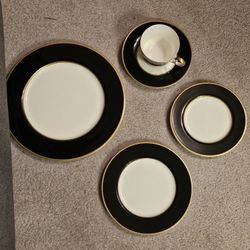 Mikasa Bone China Set