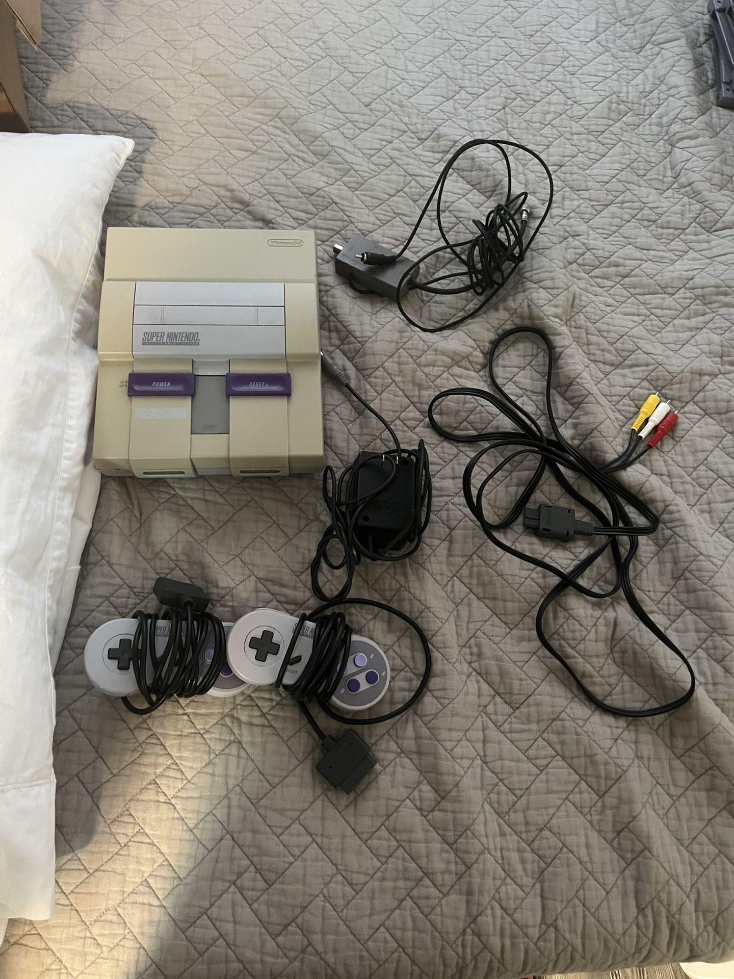 Super Nintendo + Games