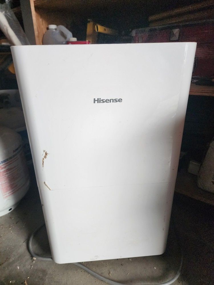 Hisense 50 Pint Dehumidifier DH7021K1W 