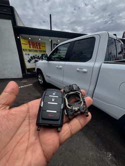 Llaves de autos / car keys and remotes