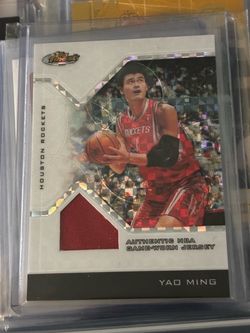 Yao Ming Topps Finest Game-Worn Jersey Relic Card