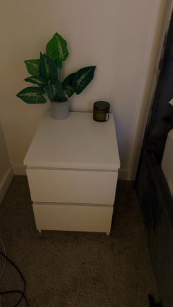 Ikea Malm White Nightstands