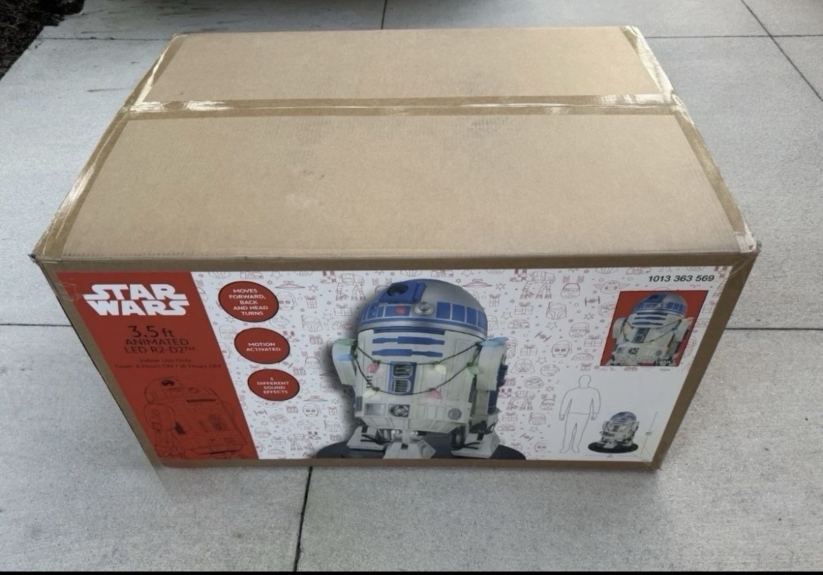 STAR WARS R2D2 - 3.5 foot animated LED R2D2 - Home Depot - BRAND NEW IN BOX