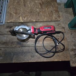 Hyper Tough 4- 1/2" Mini Circular Saw