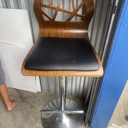 4 Adjustable Bar Stool Chairs 