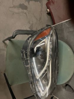2014-2016 MERCEDES E CLASS SEDAN HEADLIGHT PASSENGER SIDE LED USED OEM