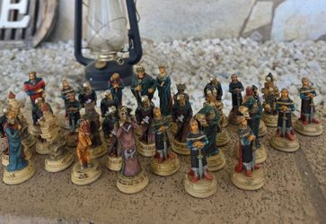 The Chessman Summit Collection Evil Vs Justice Chess Pieces