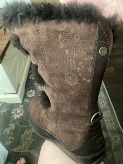 Women’s North Face snow boots