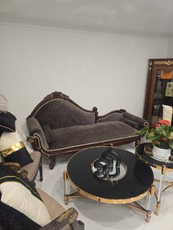 Cleopatra Sofa Vantage