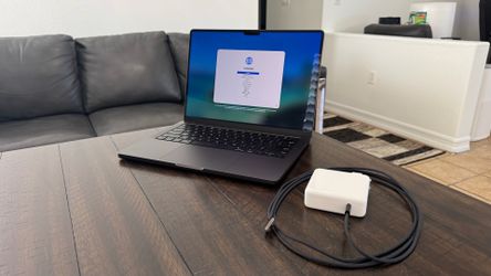 14” MacBook Pro M3 Max, 36GB RAM, 1TB SSD, 14-core CPU, 30-core GPU, Space Black
