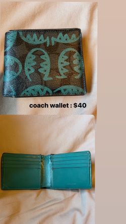 Coach Wallet 𝐒𝐋𝐈𝐆𝐇𝐓𝐋𝐘 𝐔𝐒𝐄𝐃