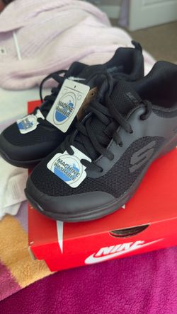 New. 13.5 C Kids Sketchers (normal Price $35+)