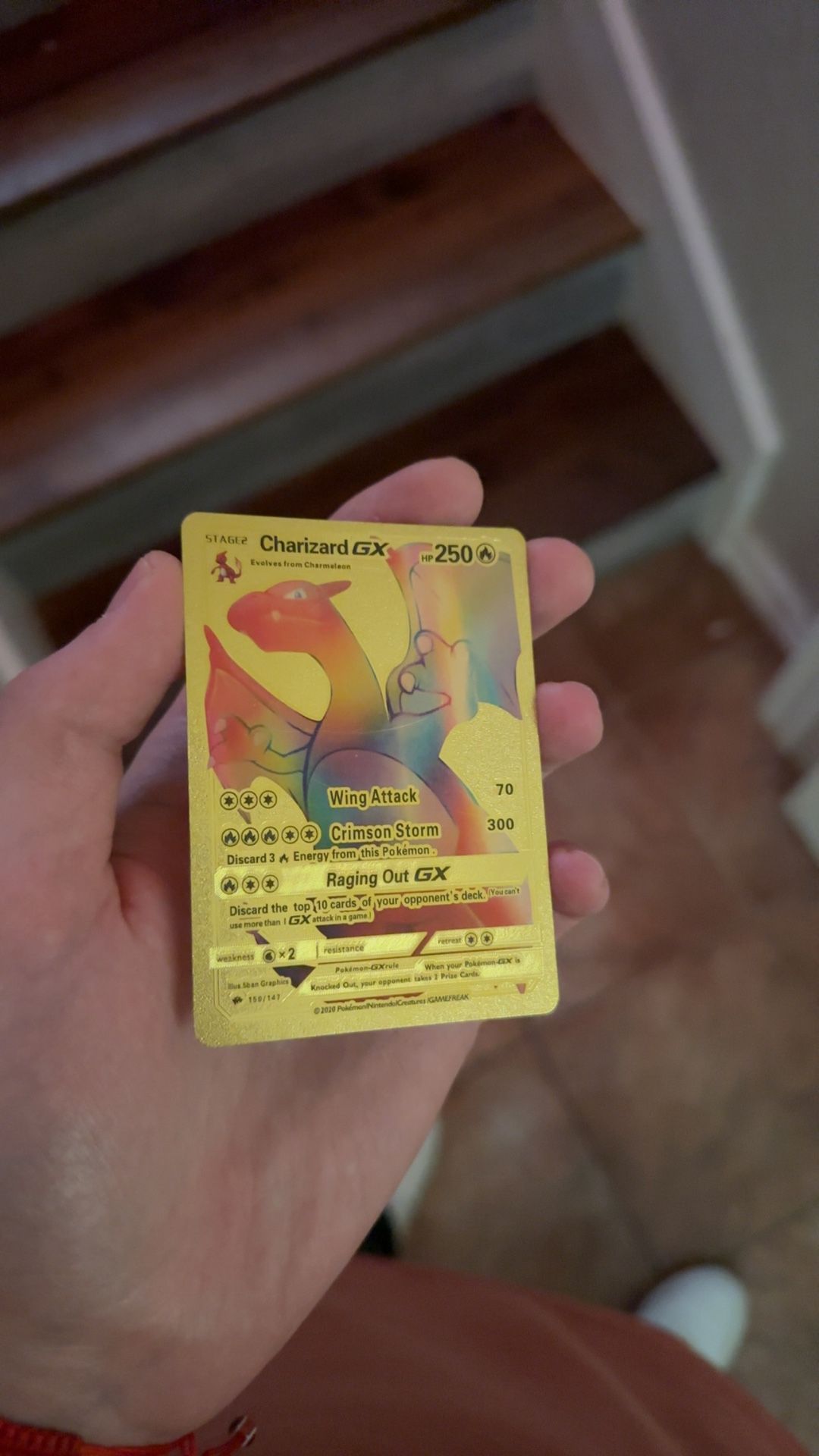 150 147 pokemon card gold Charizard GX - 150/147