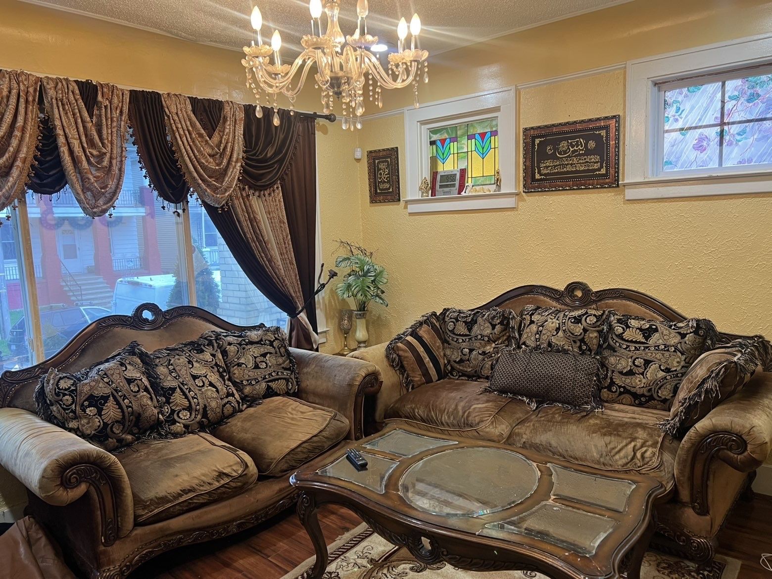 Sofa Set