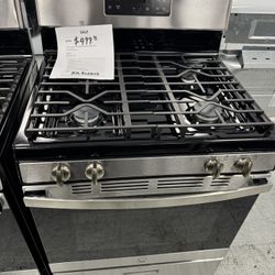 GE 30-in 4.8 cu. ft. Freestanding Gas Range in Stainless Steel 