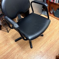Shampoo Chair 