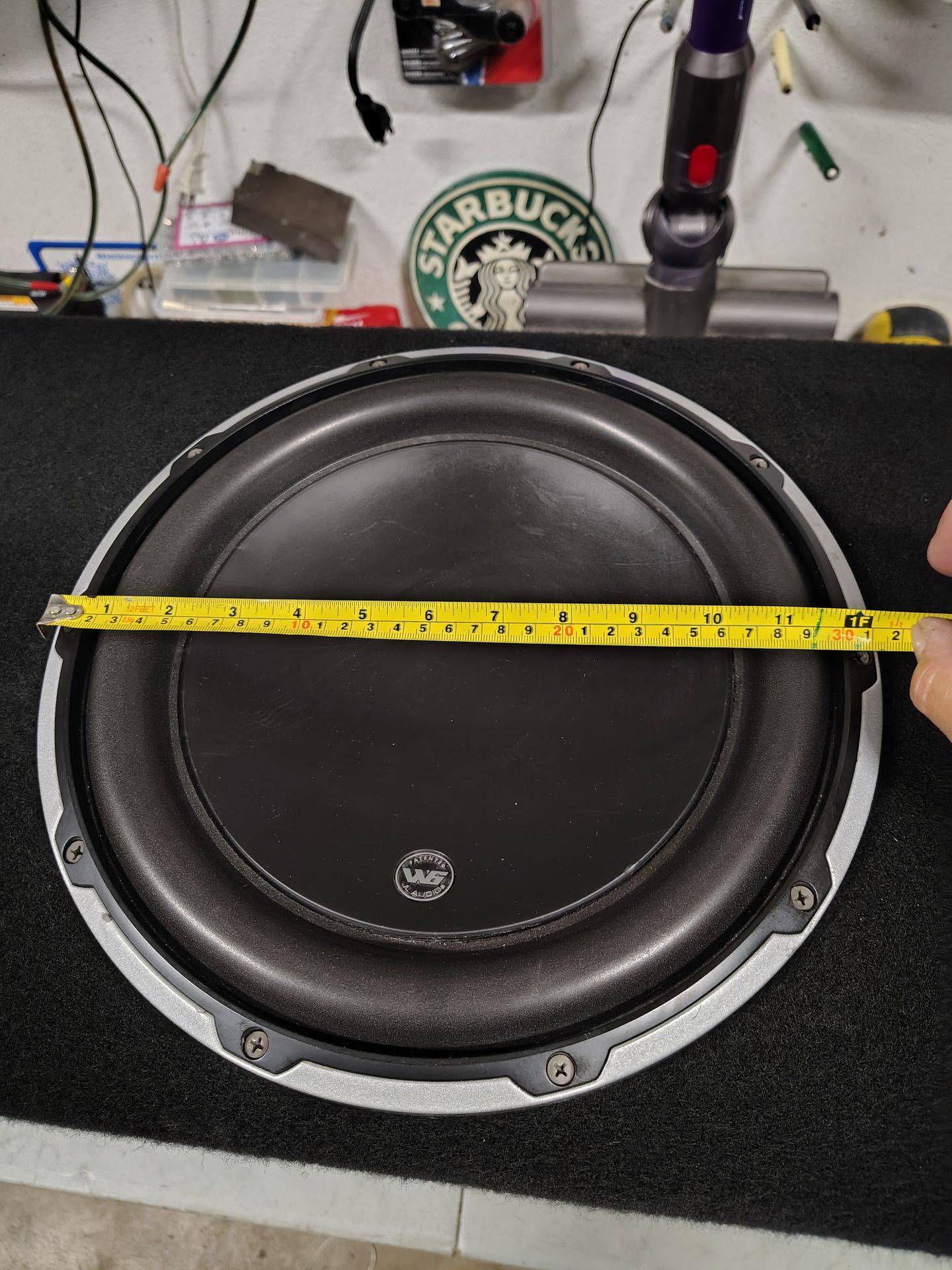 JL AUDIO 12 INCH W6 WITH DINO BOX MADE FOR W6 EXCELLENT CONDITION