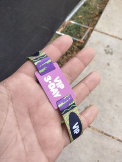RIOT FEST 3 DAY VIP WRISTBAND