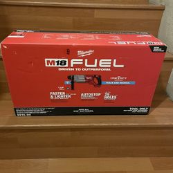 New Milwaukee M18 FUEL 1 1/4” SDS Plus D-Handle Rotary Hammer W/ONE-KEY