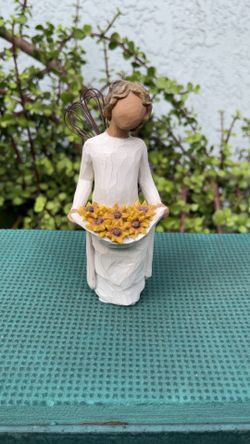 BEAUTIFUL WILLOW TREE SUNSHINE ANGEL 2010 SUSAN LORDI 5.5"