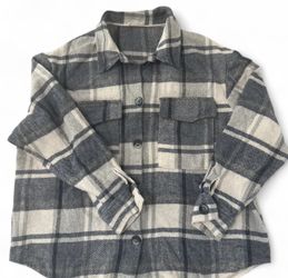 Women’s clothing MNG Grey and white plaid button-up shirt size xs