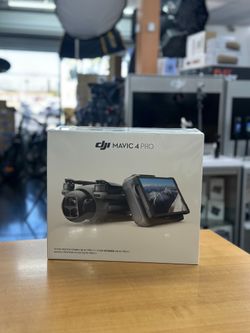 DJI Mavic 4 Pro Drone with 512GB Creator Combo